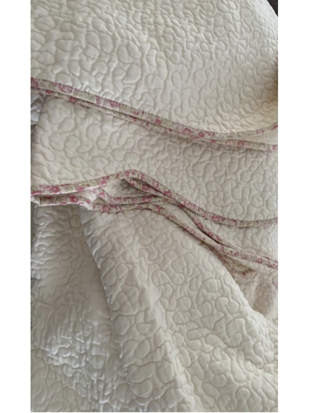 Better Homes & Gardens pashley Queen bedspread Quilt 102 x 118 “